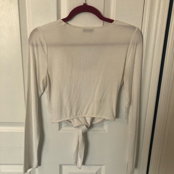 aritzia/ babaton front tie shirt - Picture 2 of 2